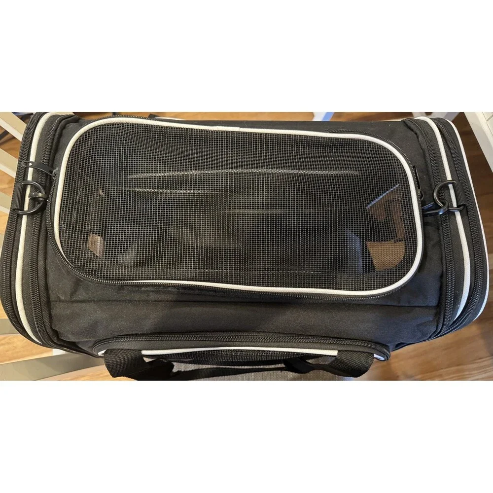 Top-Expandable Pet Carrier 18x11x11 Inches Delta American Airline Approved